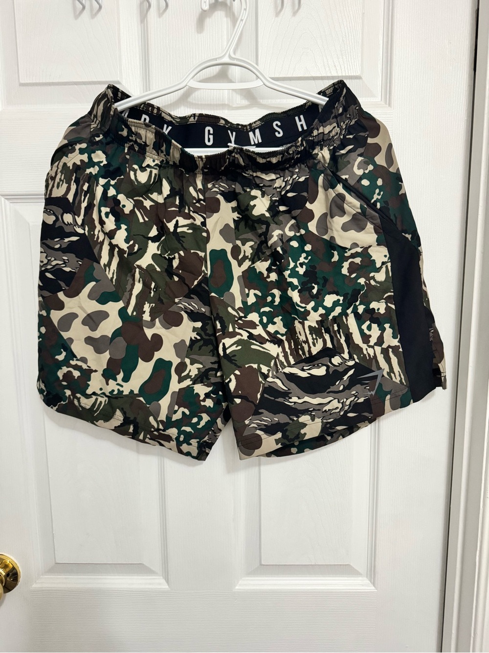 Gymshark Men’s Camo Training Shorts - Green/Black/Tan
